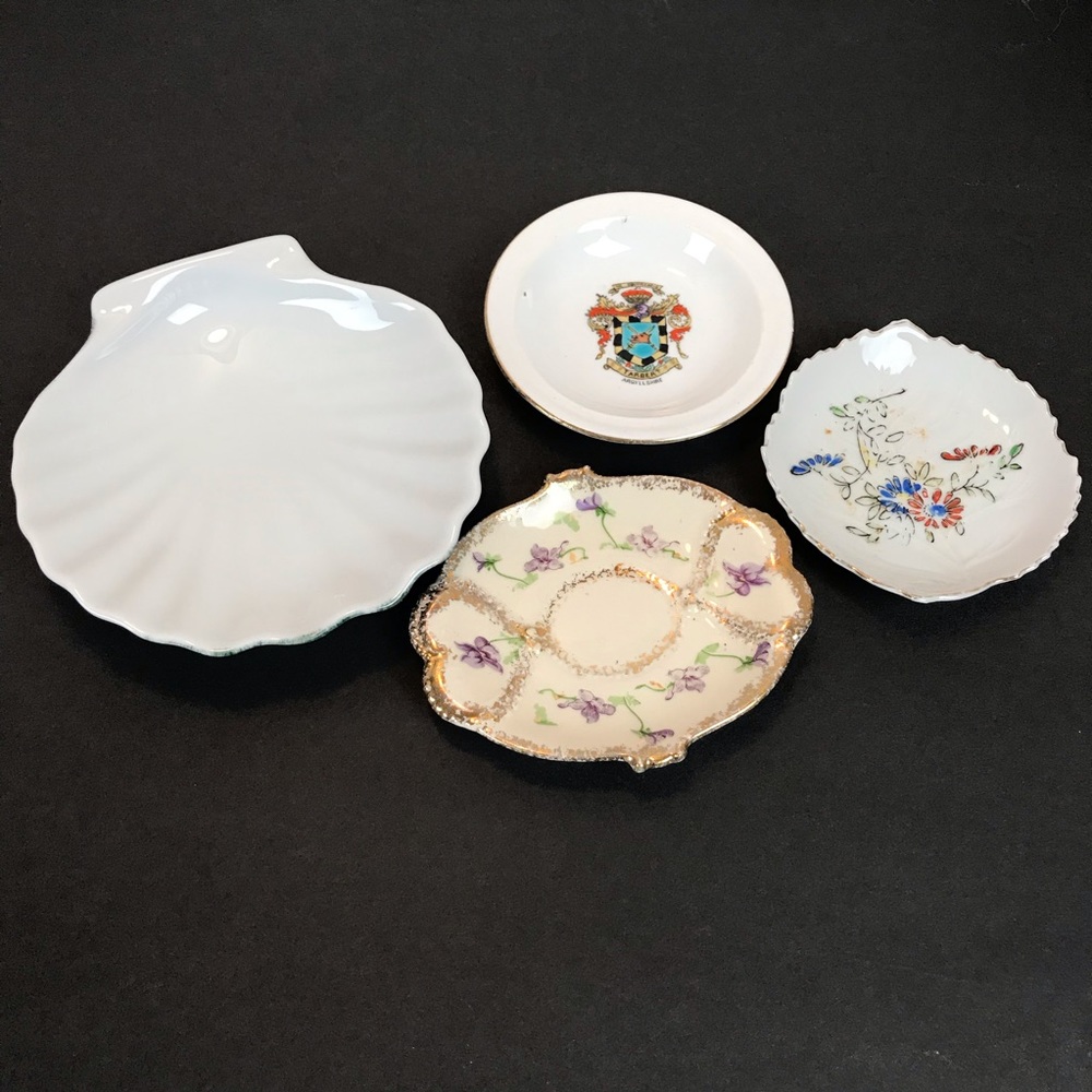 Lot of 4 Small Porcelain Vintage Dishes